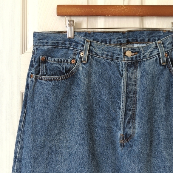 Levi's Y2K Vintage 501 Medium Wash Relaxed Straight Leg Button Fly Jeans 40 x 32 - Picture 11 of 15